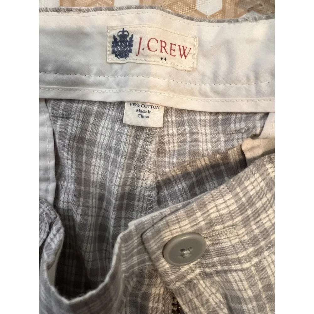 J Crew Gray White  Plaid Shorts Mens Size 34 Inseam 10.5 Inches